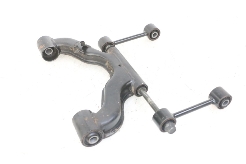 photo de SUPPORTO MOTORE YAMAHA X-MAX XMAX 125 (2010 - 2013) - Dettagli dei punti di fissaggio