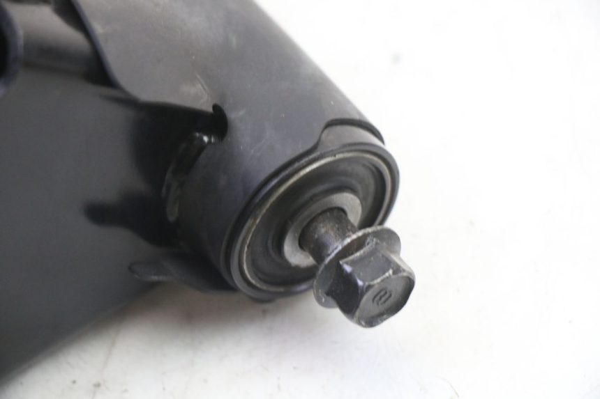 photo de SUPPORTO MOTORE YAMAHA XMAX X-MAX 125 (2021 - 2025) - Stato della superficie e materiale