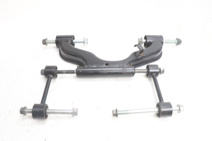 photo de SUPPORTO MOTORE YAMAHA X-MAX XMAX 125 (2010 - 2013) - Vista principale