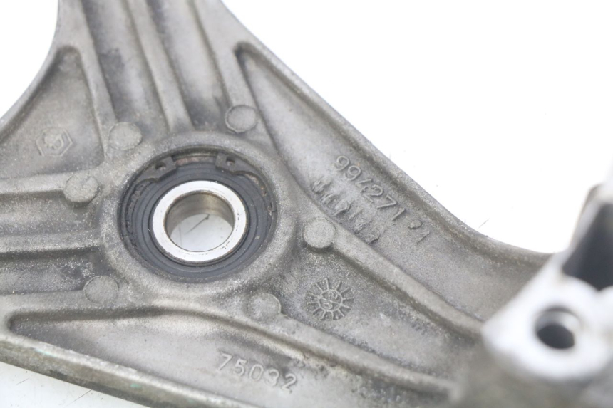 photo de SUPPORTO MOTORE PIAGGIO X9 EVOLUTION 500 (2003 - 2005) - Vista d'insieme del prodotto