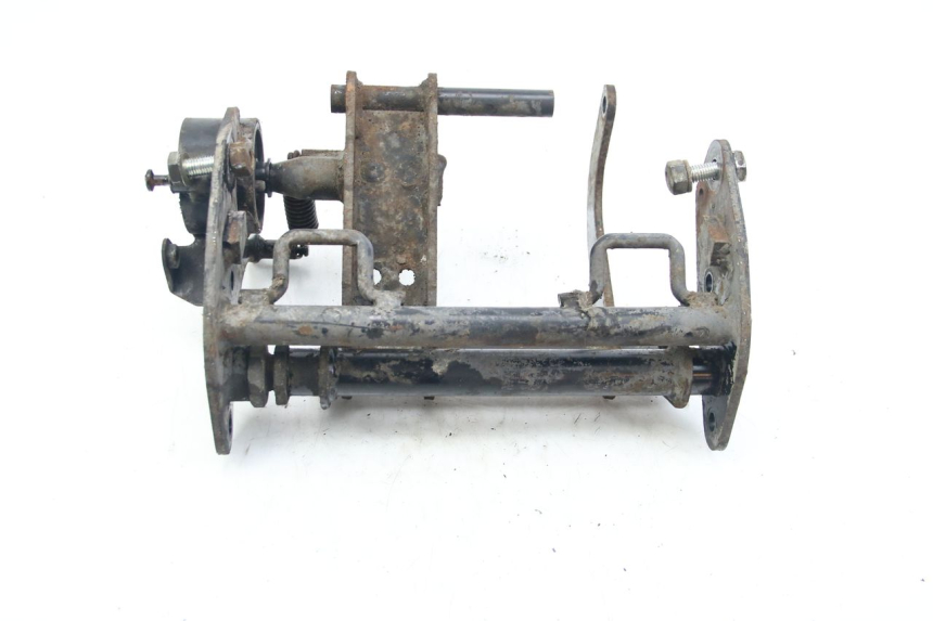 photo de SUPPORTO MOTORE PIAGGIO X9 EVOLUTION 125 (2003 - 2007) - Primo piano tecnico