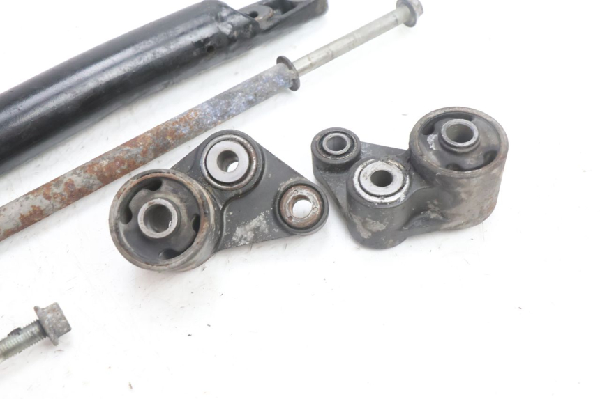 photo de SUPPORTO MOTORE YAMAHA XJR 1300 (1998 - 2002) - Primo piano tecnico