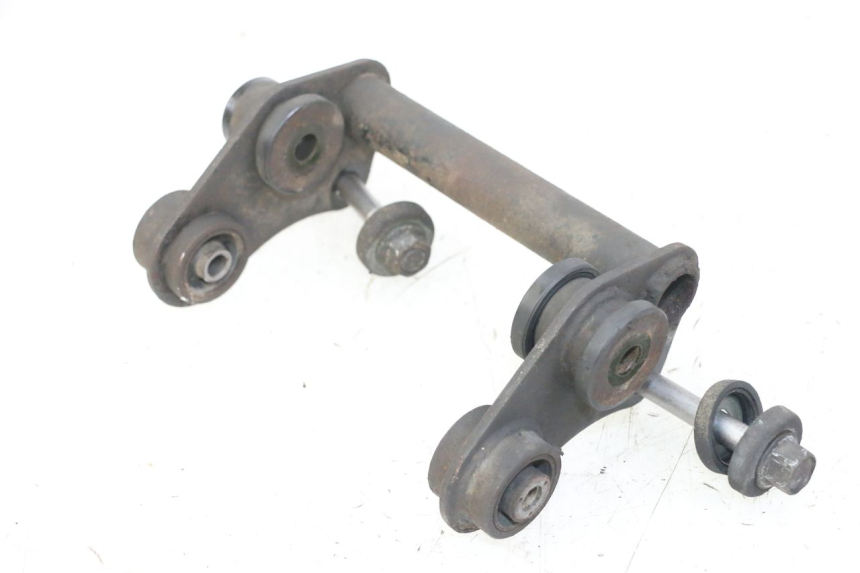 photo de SUPPORTO MOTORE YAMAHA FZS FAZER 600 (2001 - 2003) - Primo piano tecnico