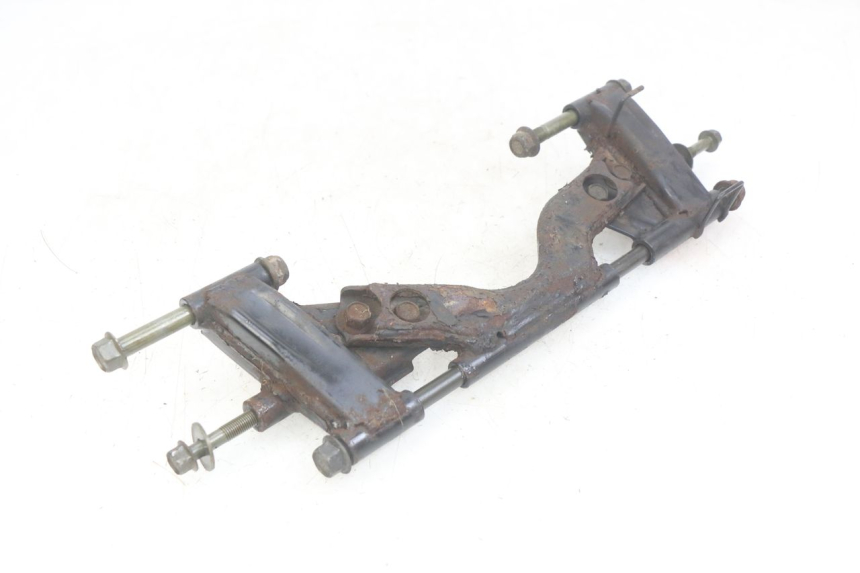 photo de SUPPORTO MOTORE YAMAHA YP MAJESTY 400 (2004 - 2008) - Dettaglio del componente