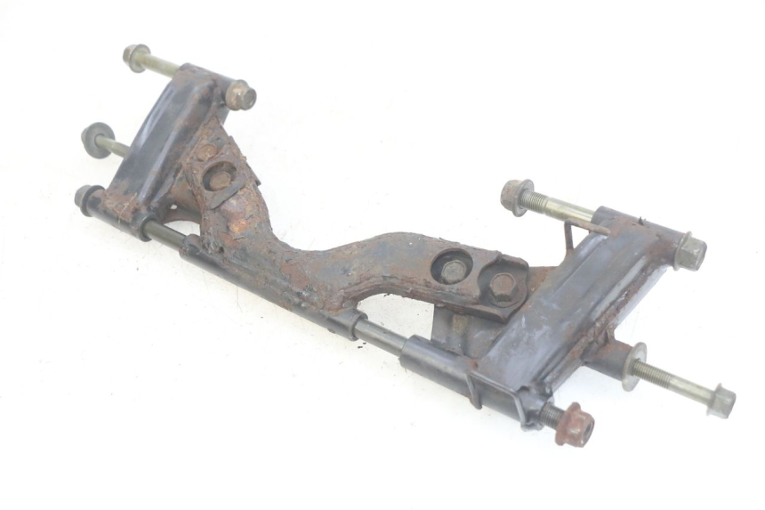 photo de SUPPORTO MOTORE YAMAHA YP MAJESTY 400 (2004 - 2008) - Primo piano tecnico