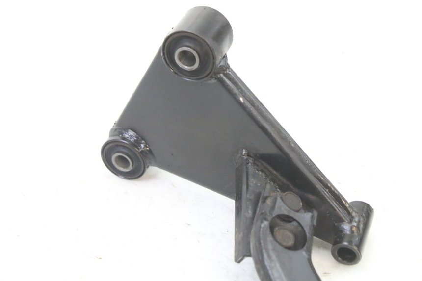 photo de SUPPORTO MOTORE YAMAHA YP X-MAX XMAX 400 (2014 - 2017) - Stato della superficie e materiale