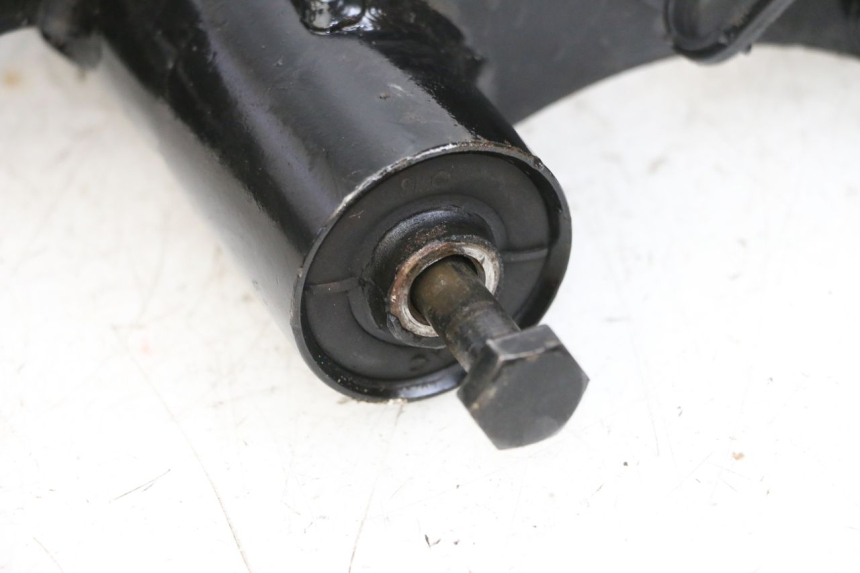 photo de SUPPORTO MOTORE PIAGGIO ZIP 2T 50 (2009 - 2019) - Altra angolazione