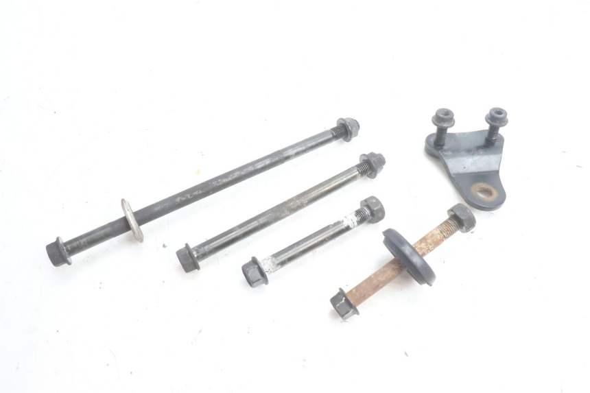 photo de SUPPORTO MOTORE KAWASAKI ZZR 600 (1995 - 2004) - Vista principale