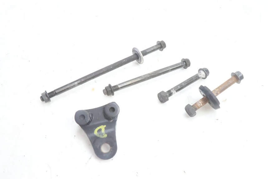 photo de SUPPORTO MOTORE KAWASAKI ZZR 600 (1995 - 2004) - Dettaglio del componente
