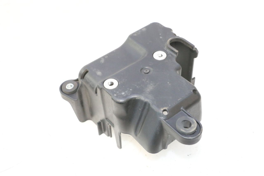 photo de STAFFA POMPA ABS PIAGGIO MP3 500 (2016 - 2018) - Zoom sullo stato d'uso