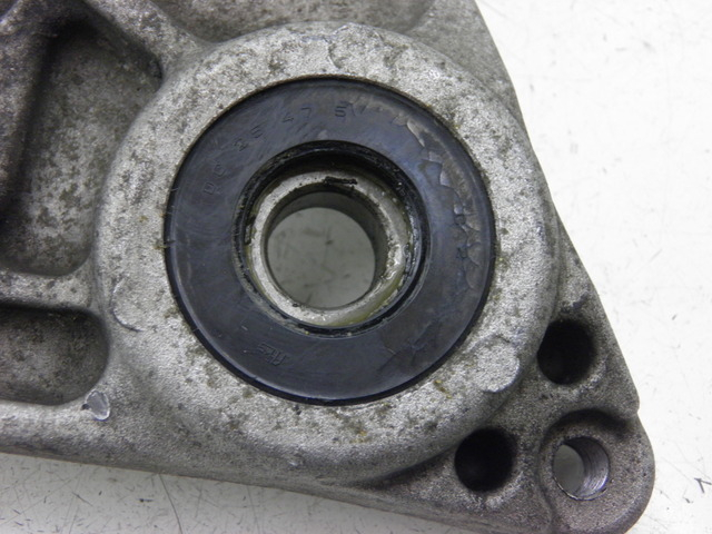 photo de SUPPORTO VASO HONDA SH 125 (2005 - 2008) - Zoom sullo stato d'uso