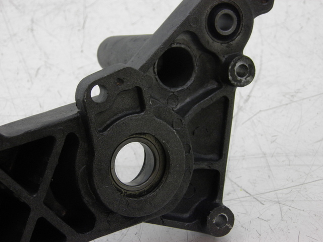 photo de SUPPORTO VASO KYMCO XCITING RI ABS 500 (2010) - Dettaglio del componente