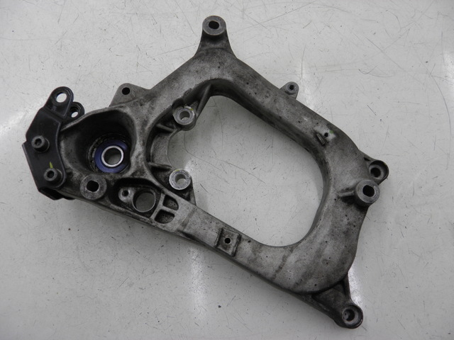 photo de SUPPORTO VASO PIAGGIO XEVO - X EVO 125 (2010 - 2015) - Vista principale