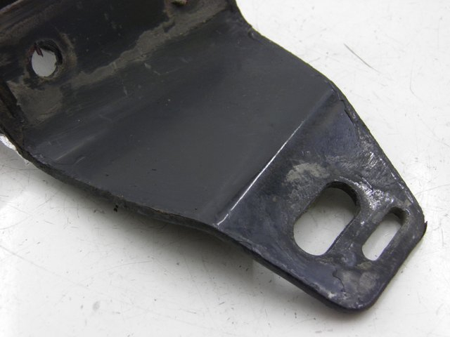 photo de SUPPORTO VASO YAMAHA SR 125 (1982 - 2003) - Vista d'insieme del prodotto