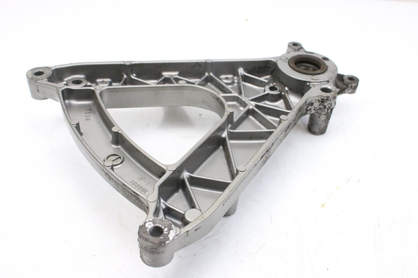 photo de SUPPORTO VASO SUZUKI AN BURGMAN 400 (2006 - 2010) - Dettaglio del componente