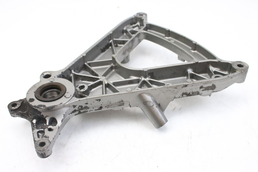 photo de SUPPORTO VASO SUZUKI AN BURGMAN 400 (2006 - 2010) - Zoom sullo stato d'uso