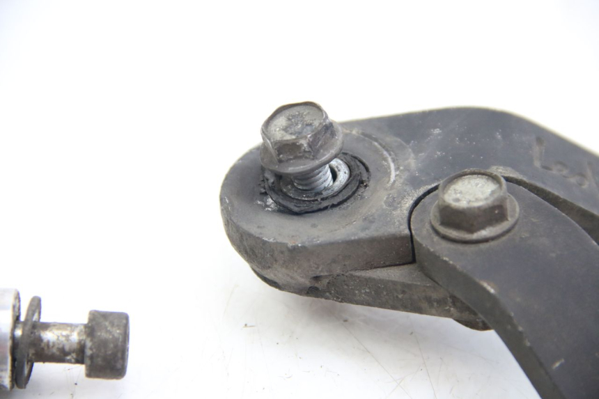 photo de SUPPORTO VASO DERBI BOULEVARD 50 (2009 - 2006) - Primo piano tecnico