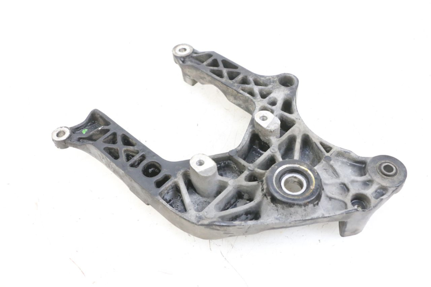 photo de SUPPORTO VASO SUZUKI BURGMAN 125 (2007 - 2014) - Zoom sullo stato d'uso