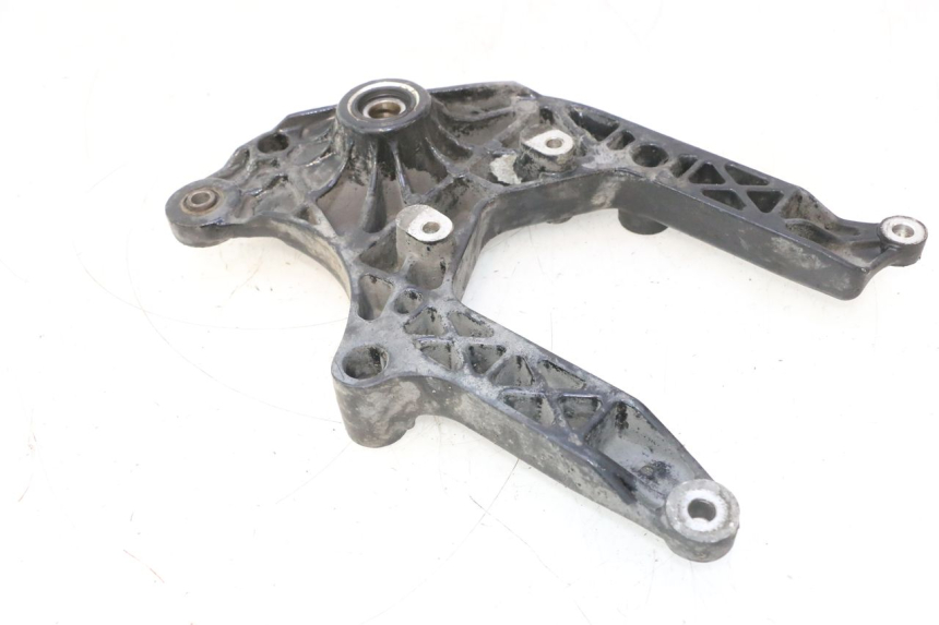 photo de SUPPORTO VASO SUZUKI BURGMAN 125 (2007 - 2014) - Zoom sullo stato d'uso