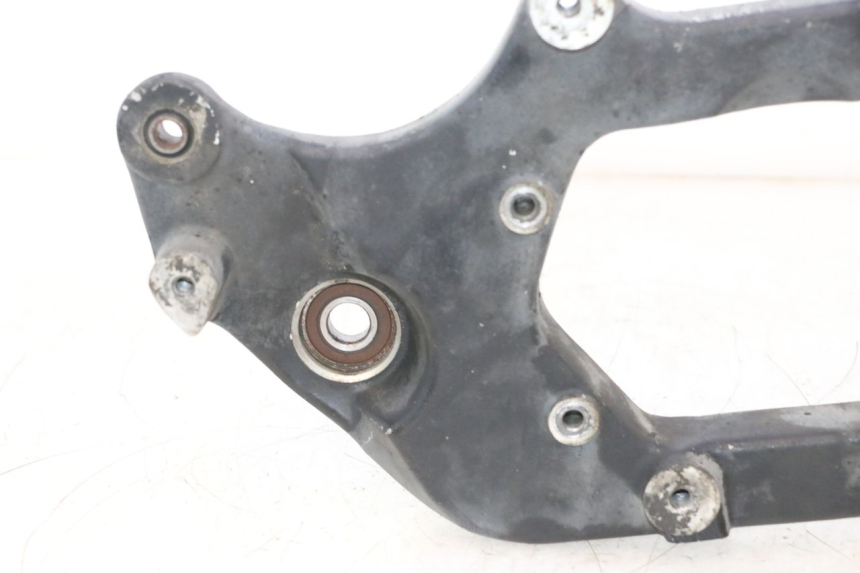 photo de SUPPORTO VASO SUZUKI BURGMAN 125 (2007 - 2014) - Vista d'insieme del prodotto