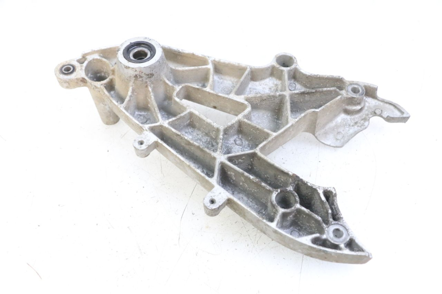 photo de SUPPORTO VASO YAMAHA CYGNUS X 125 (2004 - 2007) - Dettaglio del componente