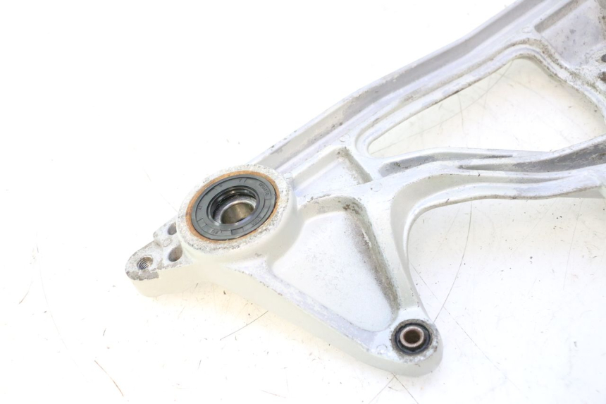 photo de SCARICO STAFFA CF MOTO E-CHARM 125 (2005 - 2008) - Dettaglio del componente