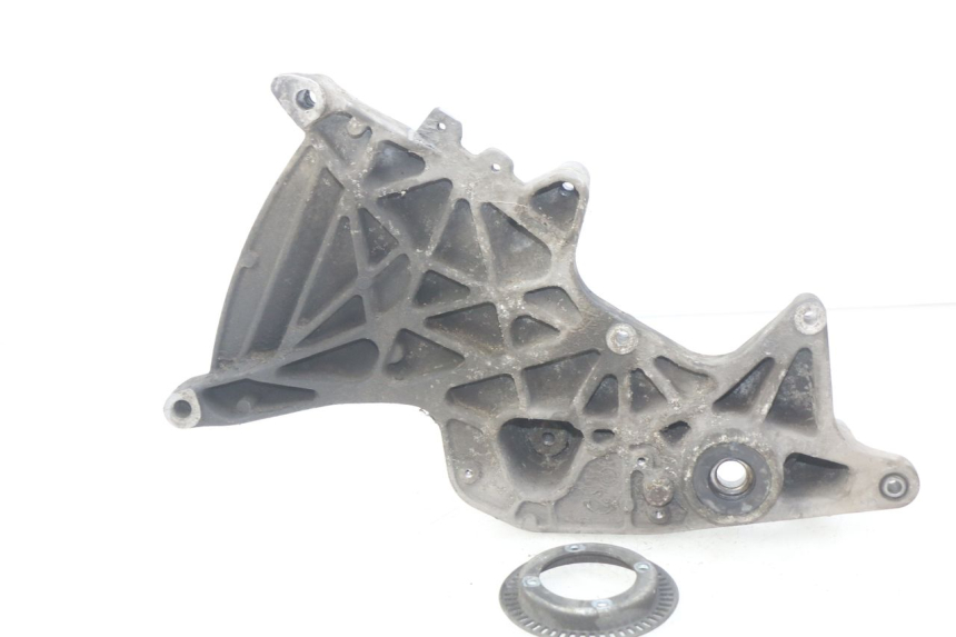 photo de SUPPORTO VASO HONDA FES S-WING SWING ABS 125 (2007 - 2015) - Dettaglio del componente