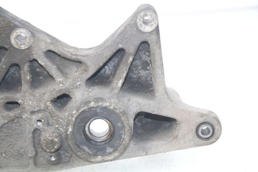 photo de SUPPORTO VASO HONDA FES S-WING SWING ABS 125 (2007 - 2015) - Zoom sullo stato d'uso