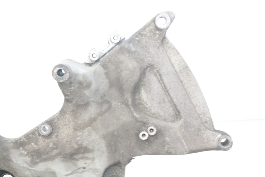 photo de SUPPORTO VASO HONDA FES S-WING SWING ABS 125 (2007 - 2015) - Dettagli dei punti di fissaggio