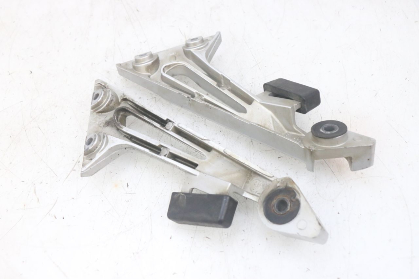 photo de SUPPORTO VASO YAMAHA FJR ABS 1300 (2006 - 2012) - Zoom sullo stato d'uso