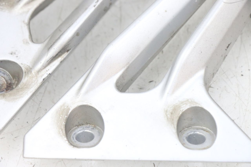 photo de SUPPORTO VASO YAMAHA FJR ABS 1300 (2006 - 2012) - Vista d'insieme del prodotto