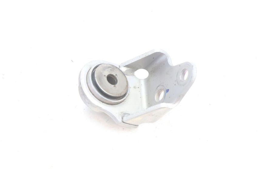 photo de SCARICO STAFFA YAMAHA FZ8 800 (2010 - 2016) - Altra angolazione