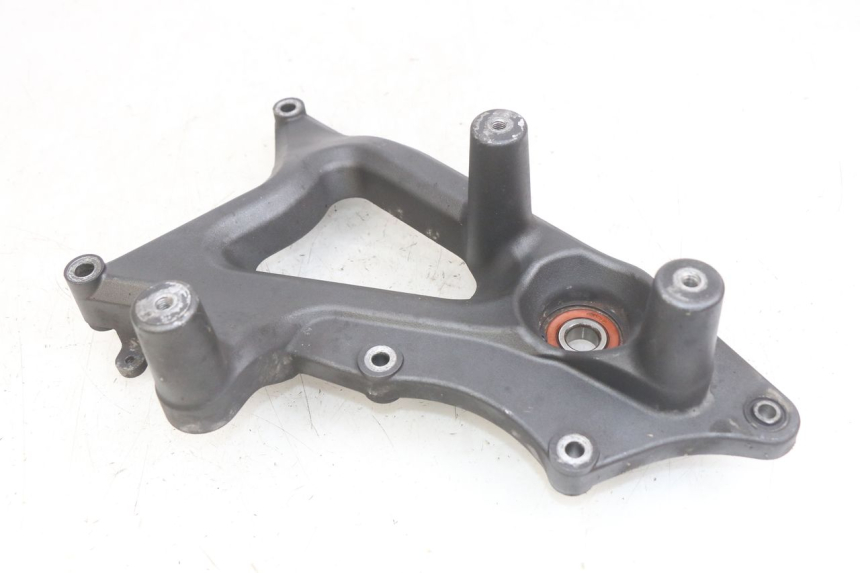 photo de SUPPORTO VASO SYM GTS EFI 125 (2012 - 2016) - Altra angolazione