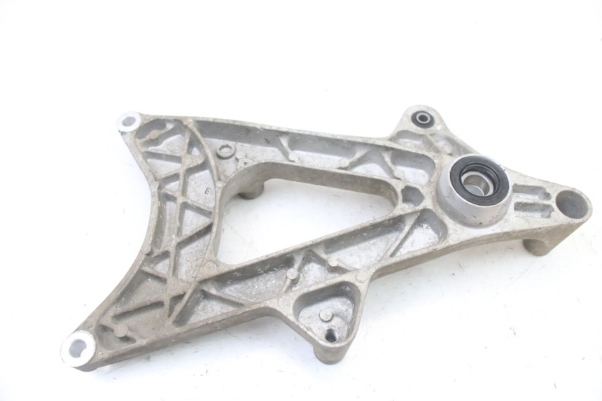 photo de SCARICO STAFFA HONDA PCX (JF57/JF64) 125 (2014 - 2018) - Altra angolazione