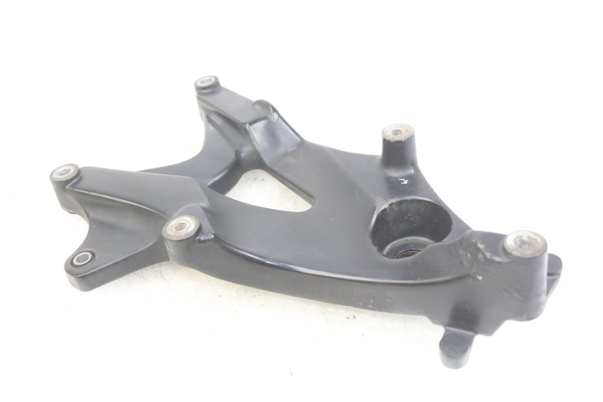 photo de SUPPORTO VASO YAMAHA HW XENTER 125 (2011 - 2017) - Altra angolazione