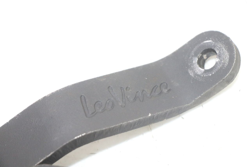 photo de SUPPORTO SCARICO PEUGEOT KISBEE 2T 50 (2010 - 2017) - Zoom sullo stato d'uso