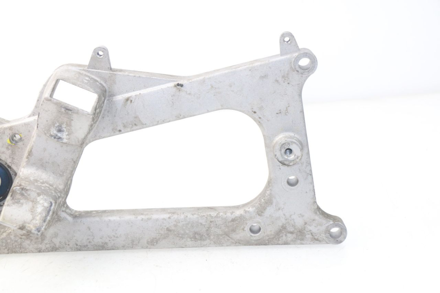 photo de SUPPORTO VASO PIAGGIO MP3 HPE 500 (2019 - 2022) - Altra angolazione