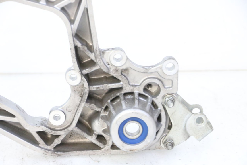 photo de SCARICO STAFFA PIAGGIO MP3 HPE 310 (2024 - 2025) - Zoom sullo stato d'uso