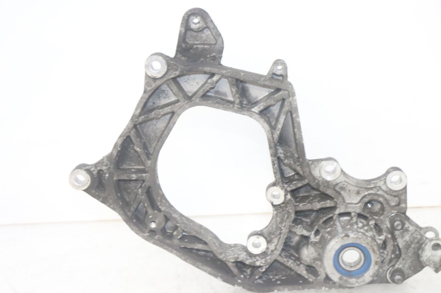 photo de SCARICO STAFFA PIAGGIO MP3 HPE 300 (2019 - 2026) - Altra angolazione