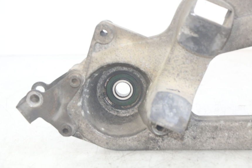 photo de SUPPORTO VASO PIAGGIO MP3 LT 400 (2007 - 2012) - Primo piano tecnico