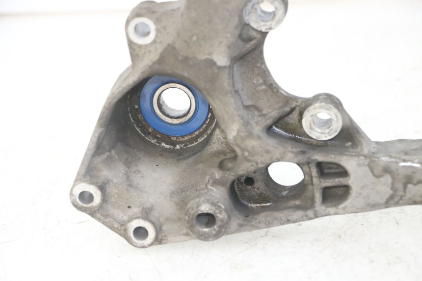 photo de SCARICO STAFFA PIAGGIO MP3 LT 300 (2010 - 2016) - Altra angolazione