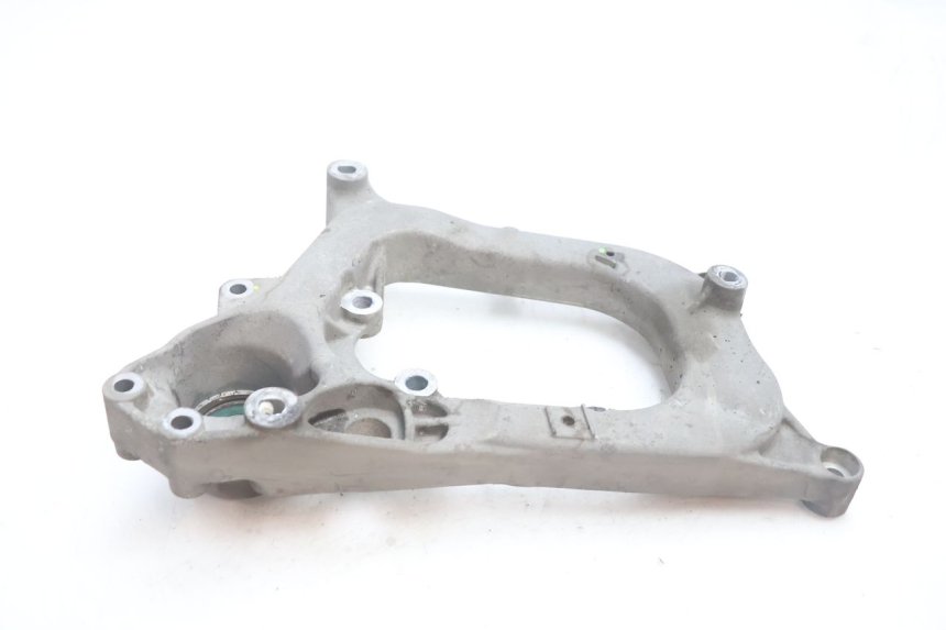 photo de SUPPORTO VASO PIAGGIO MP3 LT 300 (2010 - 2016) - Dettaglio del componente