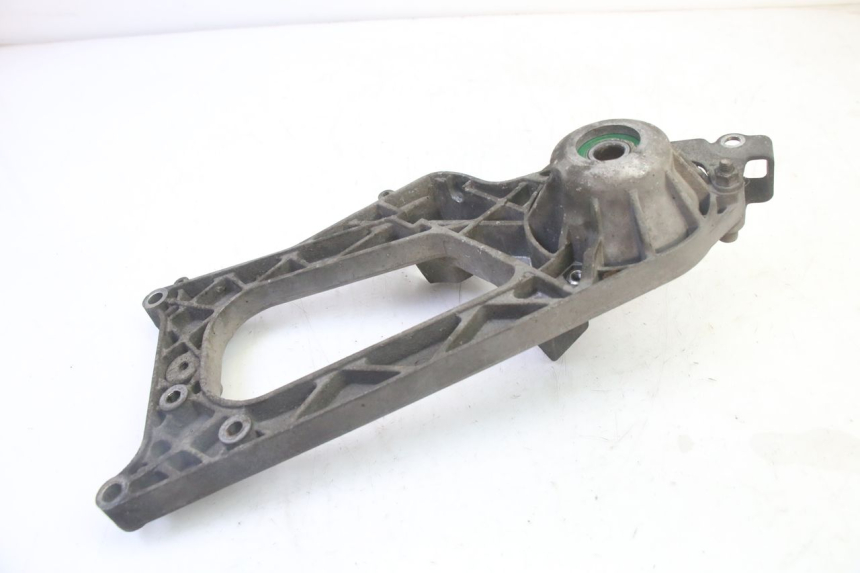 photo de SCARICO STAFFA PIAGGIO MP3 500 (2011 - 2015) - Primo piano tecnico