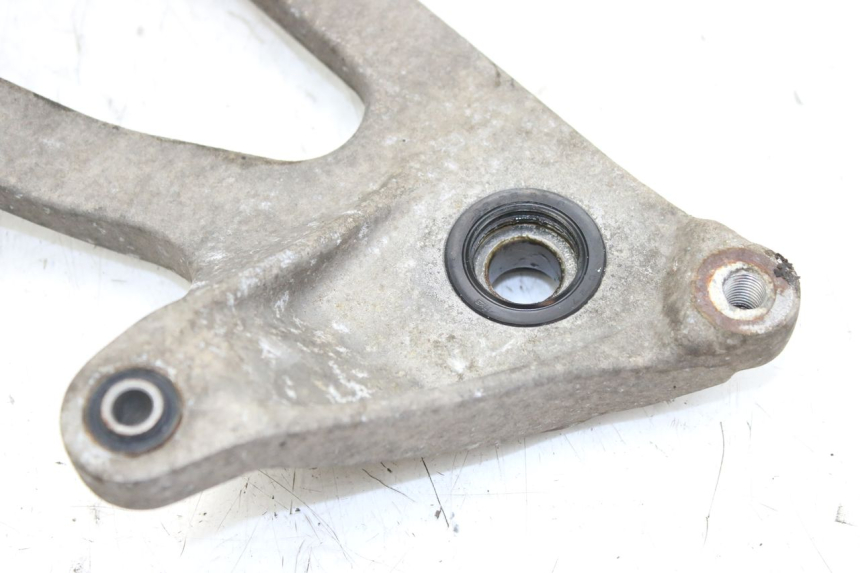 photo de SUPPORTO VASO HONDA PES PS I 125 (2006 - 2012) - Dettagli dei punti di fissaggio