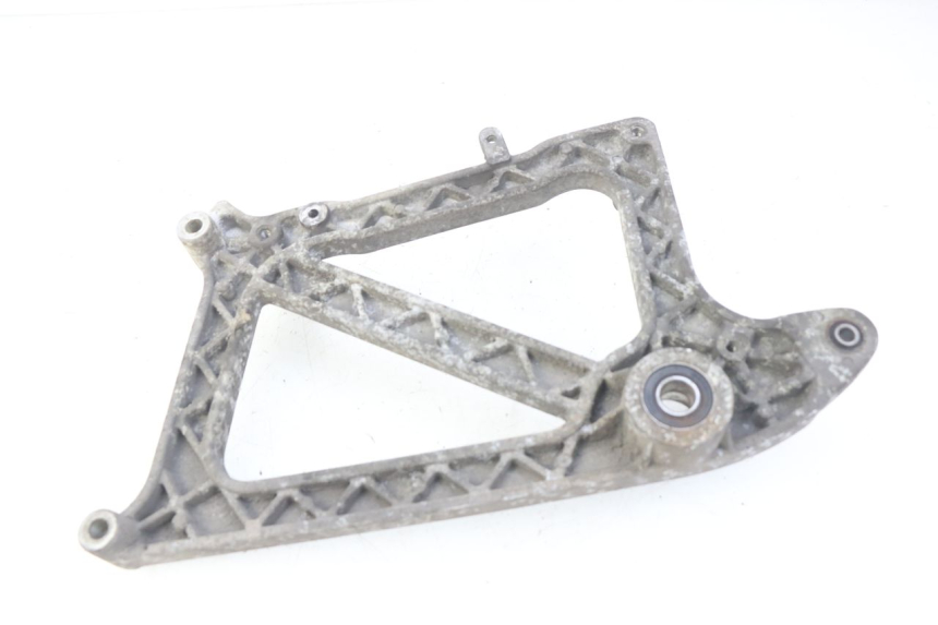 photo de SUPPORTO VASO PEUGEOT SATELIS COMPRESSOR K15 125 (2006 - 2009) - Dettaglio del componente