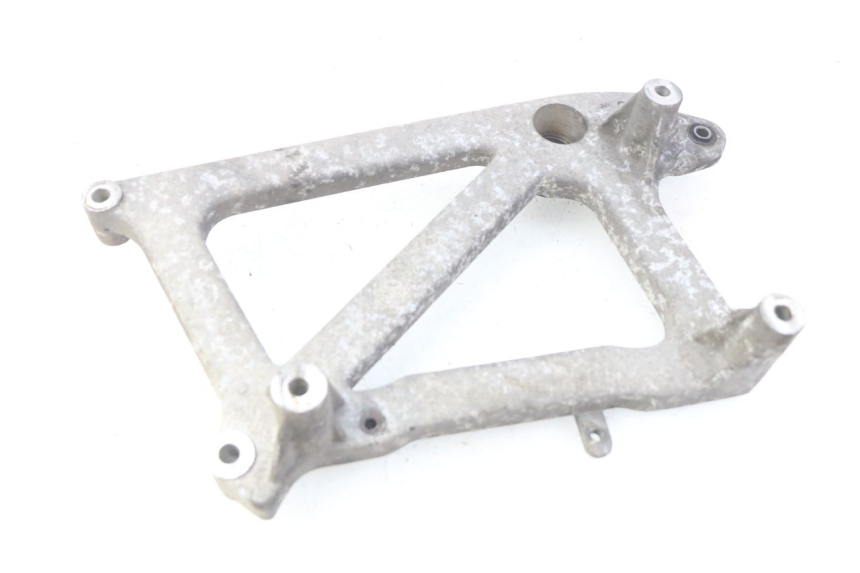 photo de SUPPORTO VASO PEUGEOT SATELIS COMPRESSOR K15 125 (2006 - 2009) - Zoom sullo stato d'uso