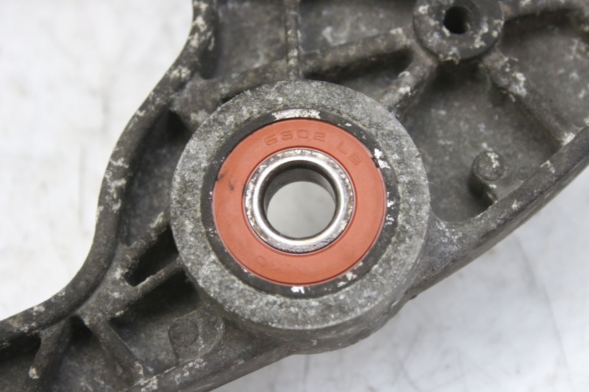 photo de SUPPORTO VASO PEUGEOT SATELIS 125 (2010 - 2012) - Dettaglio del componente