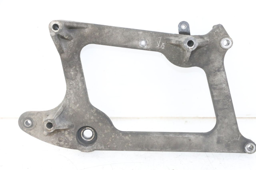 photo de SCARICO STAFFA PEUGEOT SATELIS 125 (2013 - 2018) - Vista principale