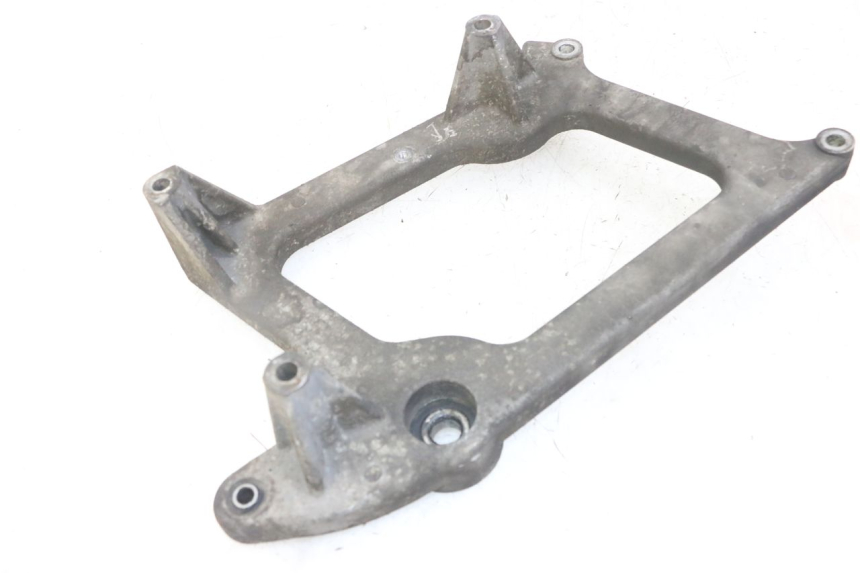 photo de SCARICO STAFFA PEUGEOT SATELIS 125 (2013 - 2018) - Dettaglio del componente