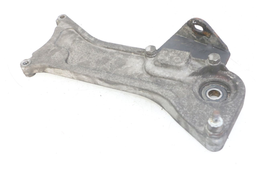 photo de SCARICO STAFFA APRILIA SCARABEO GT TOURING 125 (1999 - 2005) - Primo piano tecnico